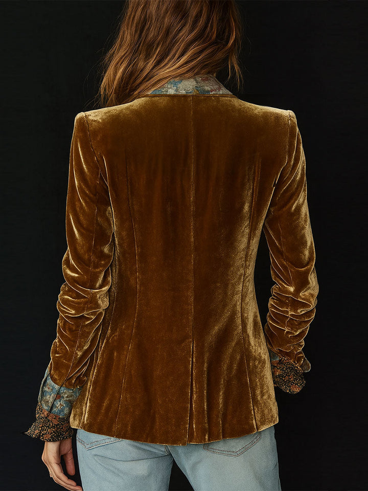 Saga | Women&