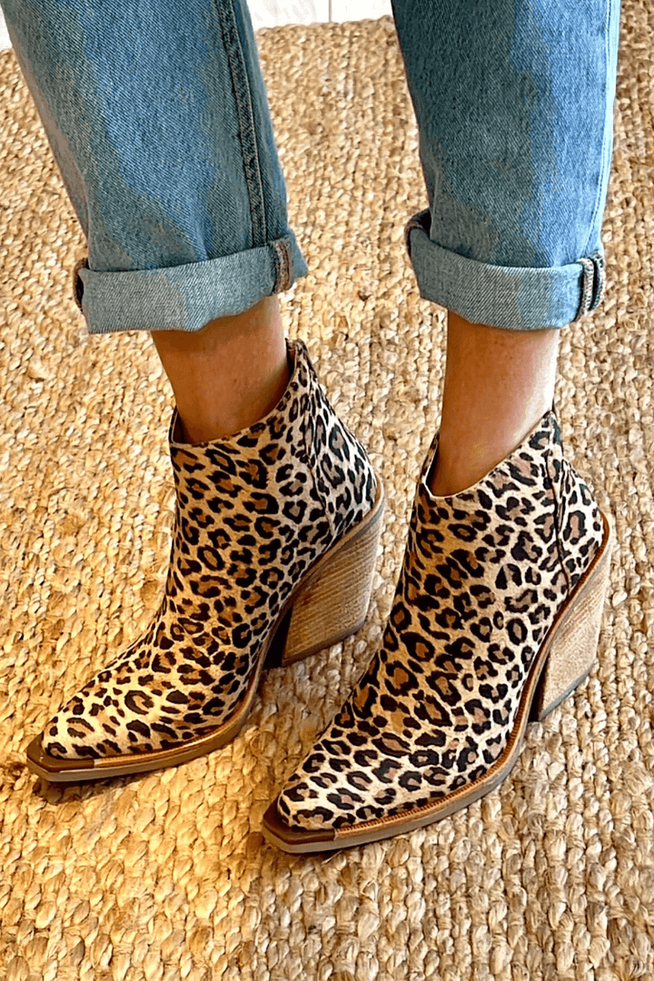 Jaguar | Pointed V Cut Ankle Leopard Boots