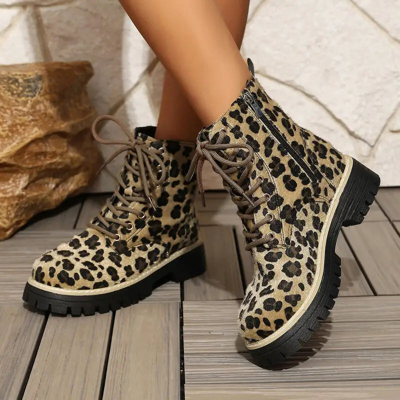 Saskia | Women&