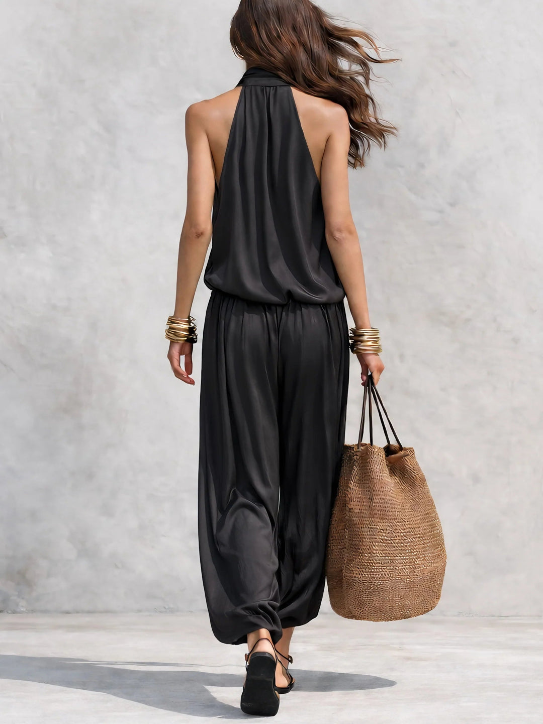 Elegant Halter Neck Summer Outfits